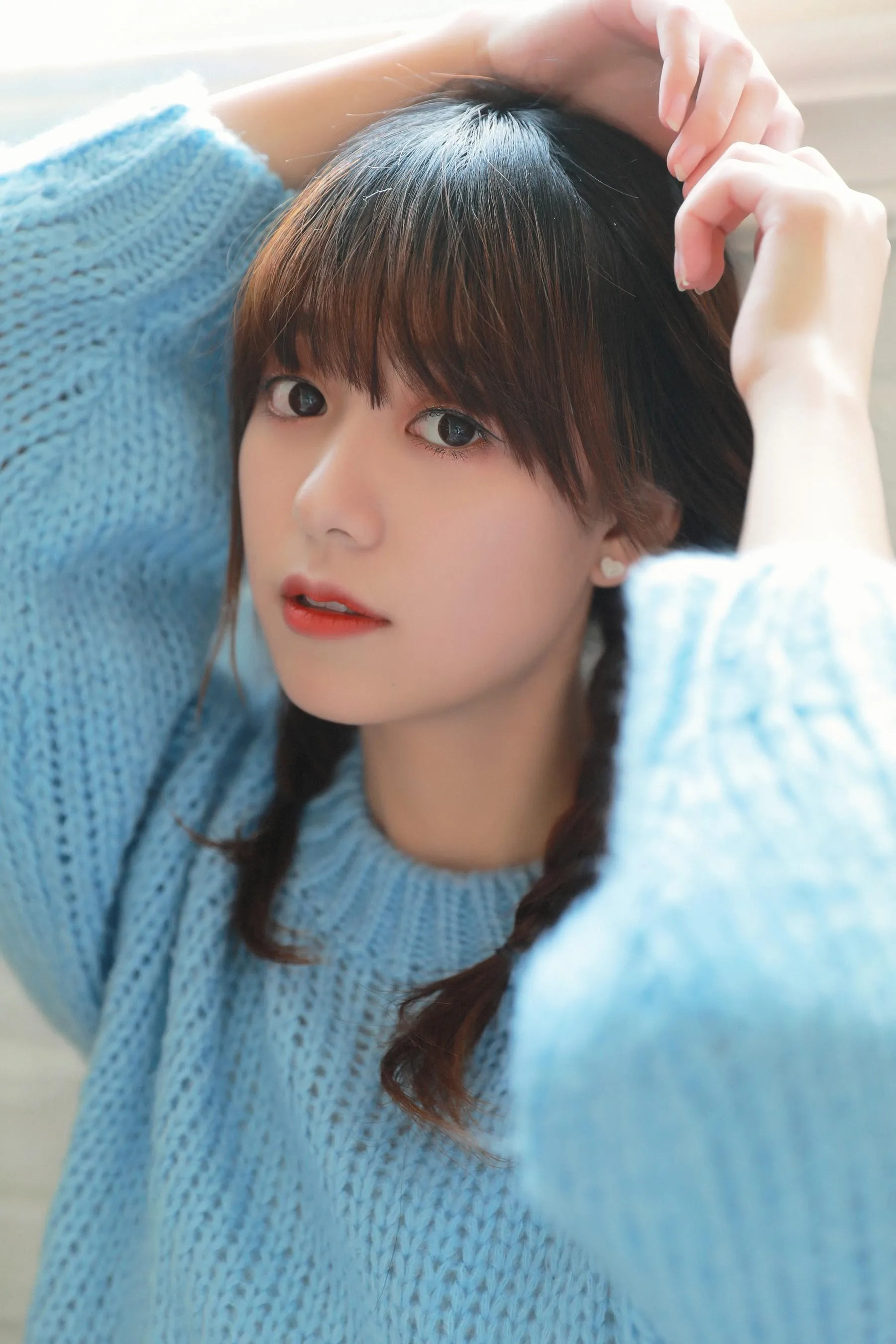 [艺图语] 2022.06.14 坠入这蓝色里 牛泽萌 [20P]插图8